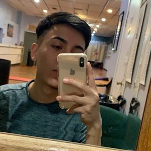 Meet your Posher, Javier